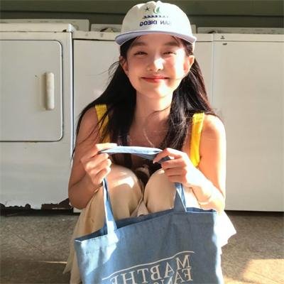 水中的女人